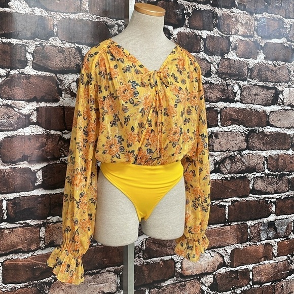 Tularosa Bodysuit Women's X Small XS Yellow Floral Long Sleeve Metallic - Picture 8 of 15